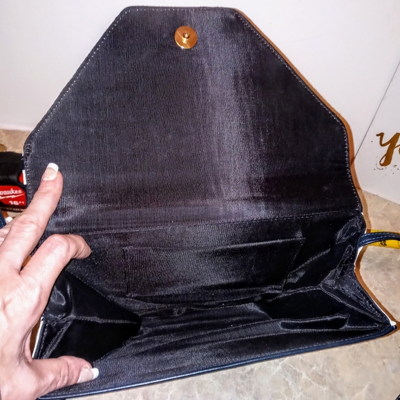 PURSE - Picture 10 of 10